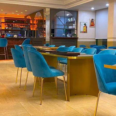 Just Hotel Saronno Bagian luar foto