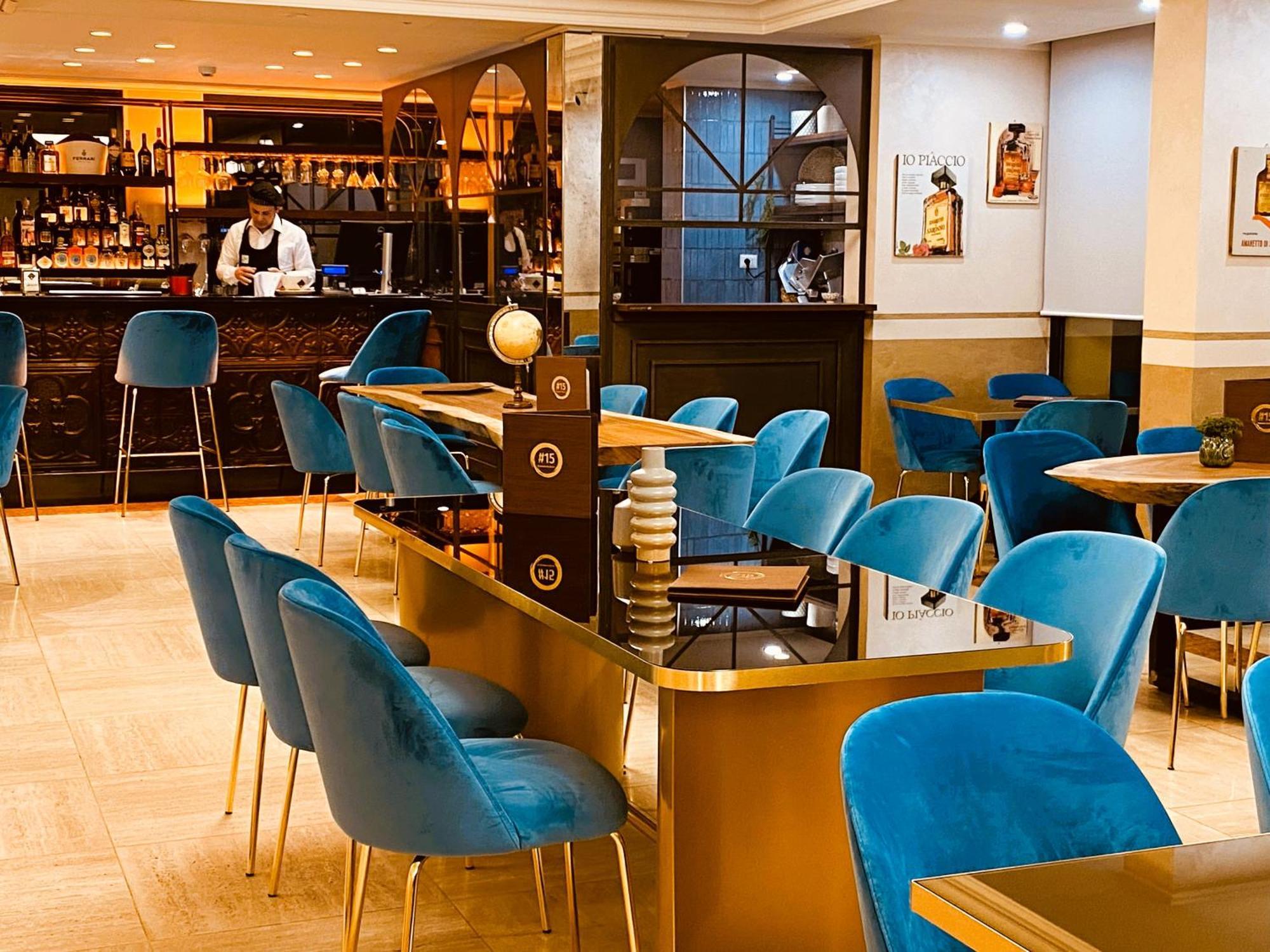 Just Hotel Saronno Bagian luar foto