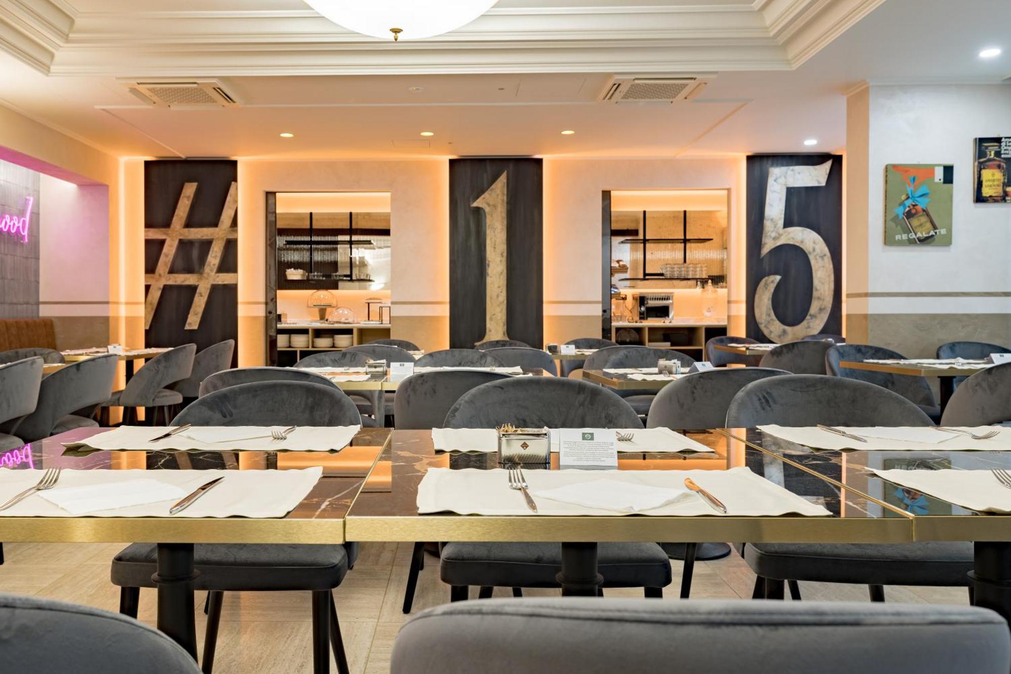 Just Hotel Saronno Bagian luar foto