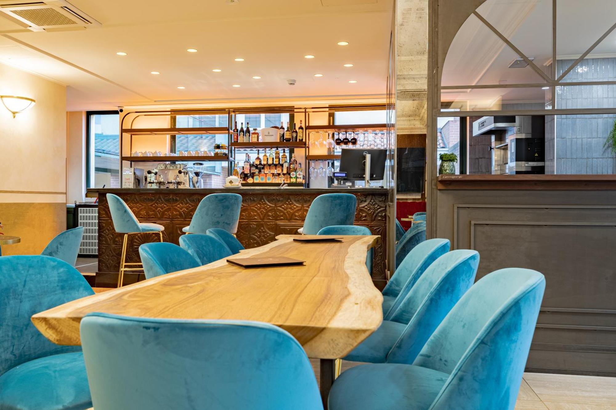Just Hotel Saronno Bagian luar foto