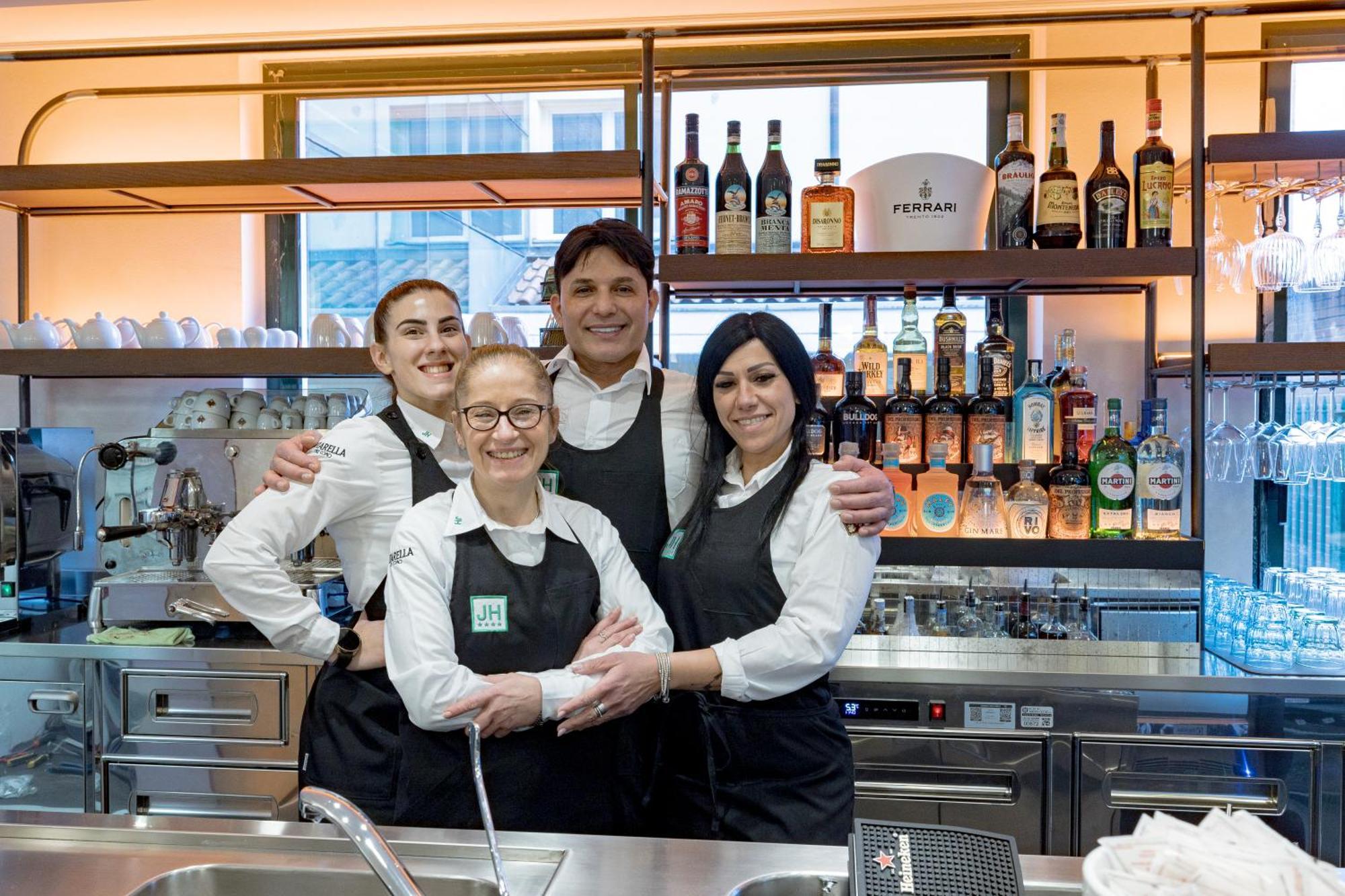 Just Hotel Saronno Bagian luar foto